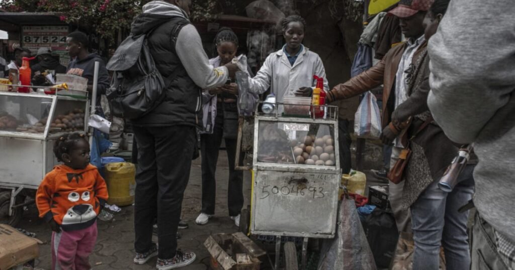 Je, Dola 40 Pekee Zinaweza Kuondoa Umaskini? Nchini Kenya, Tayari Inatokea