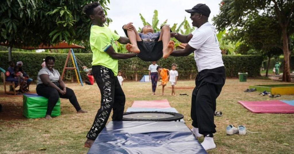 Jinsi Kocha wa Sarakasi kutoka Kenya Alivyojenga Uhusiano wa Kudumu na China