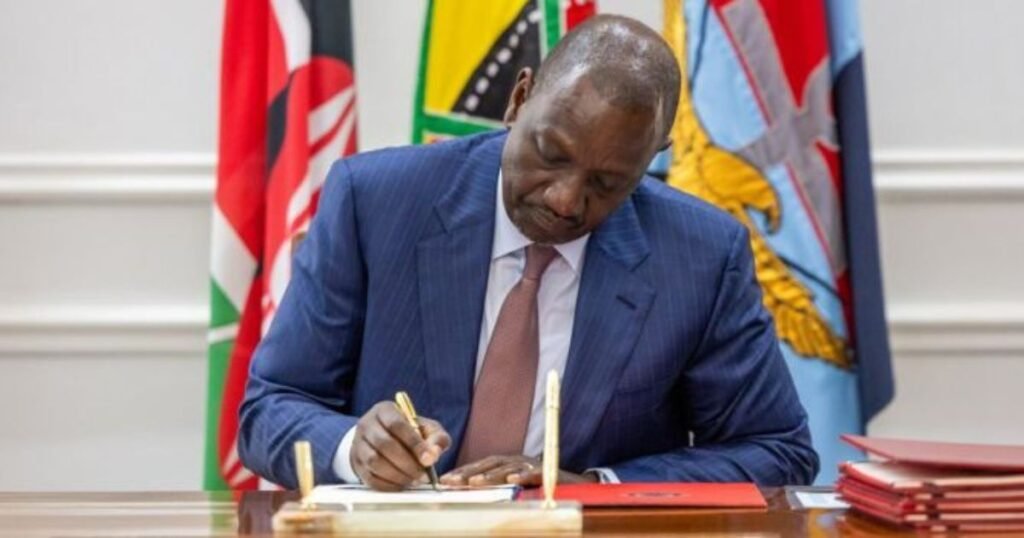 Kamari na Barabara Sasa Zinadhibitiwa Rasmi: Rais Ruto Asaini Miswada Miwili Mikubwa Kuwa Sheria