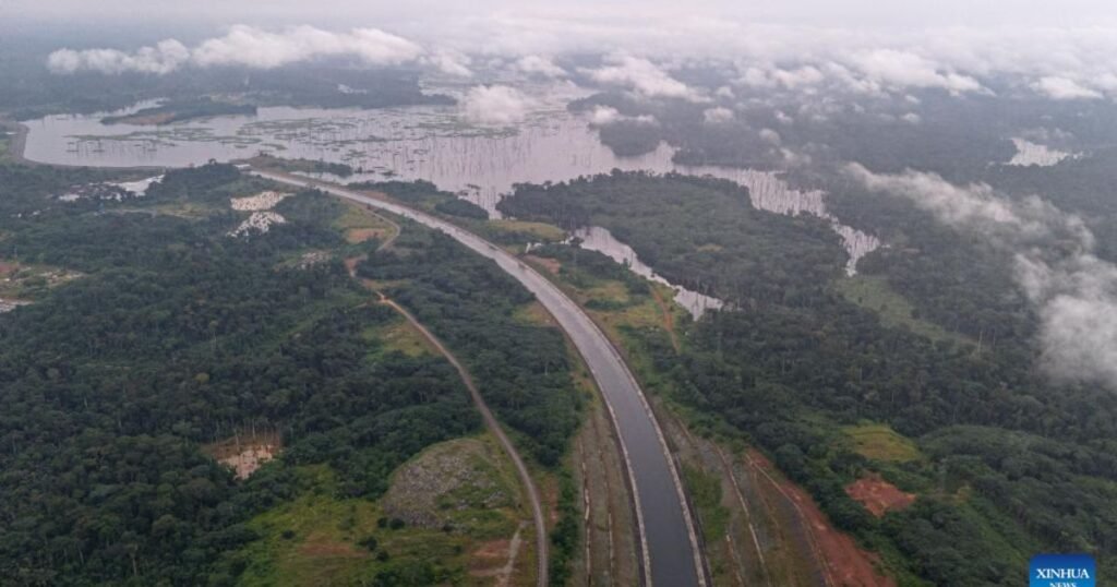 Kiwanda cha Umeme cha Maji cha Memve'ele: Kukabiliana na Uhaba wa Umeme na Janga la Ajira Nchini Cameroon